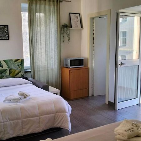 B&B Simplicity 10 Min From Pompei Boscotrecase Bagian luar foto